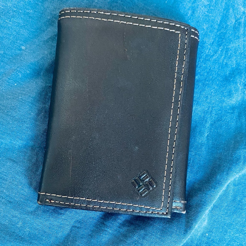 Columbia Brown Leather Wallet